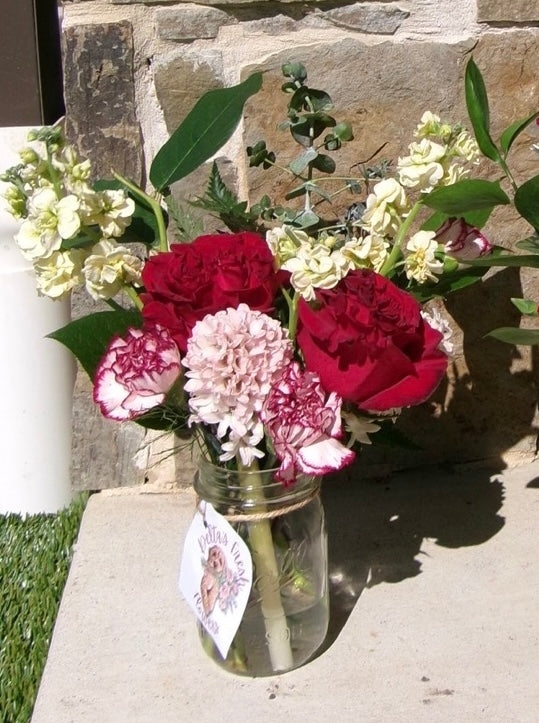 Small Fresh Flower Arrangement